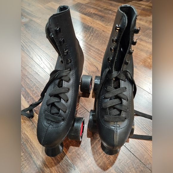Chicago Skate Black Roller Skates Men’s SIZE 5 & 6 - Picture 3 of 4